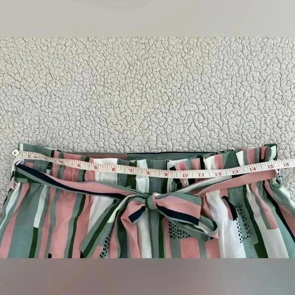 Striped Paperbag Waist Shorts with Tie Belt - Multicolor - Picture 10 of 10